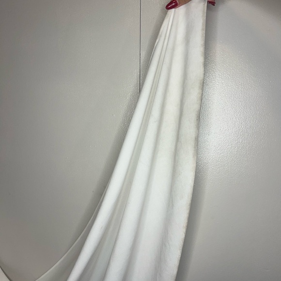 Windsor - Emily One-Shoulder Pleated Asymmetrical White Mini Dress - Picture 6 of 9